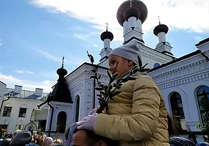 Православные верующие празднуют Вербное Воскресенье. Фоторепортаж из храмов Могилева