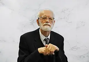 Удостоился похвалы Коласа, уважал Машерова, в 79 соединился с первой любовью