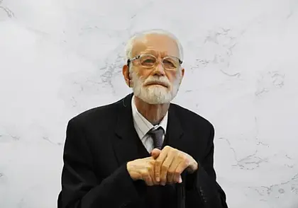 Удостоился похвалы Коласа, уважал Машерова, в 79 соединился с первой любовью