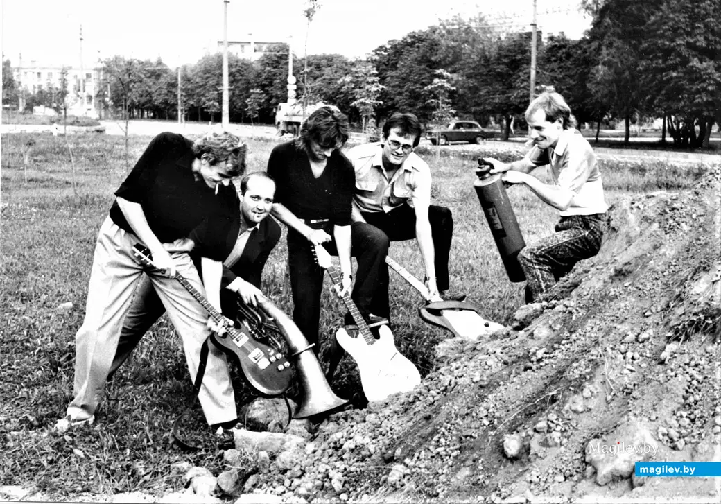 Юра Довиденко, Виктор Белик, Игорь Беляев, Борис Заставнюк, Игорь Левченко: копай, пока молодой! Могилев, 1980-е годы.