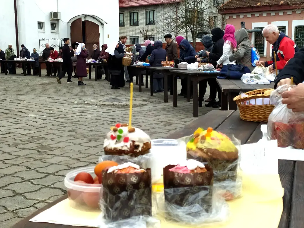 23.04.2022 г. Могилев, Собор Трех Святителей. Освящение пасхальной снеди