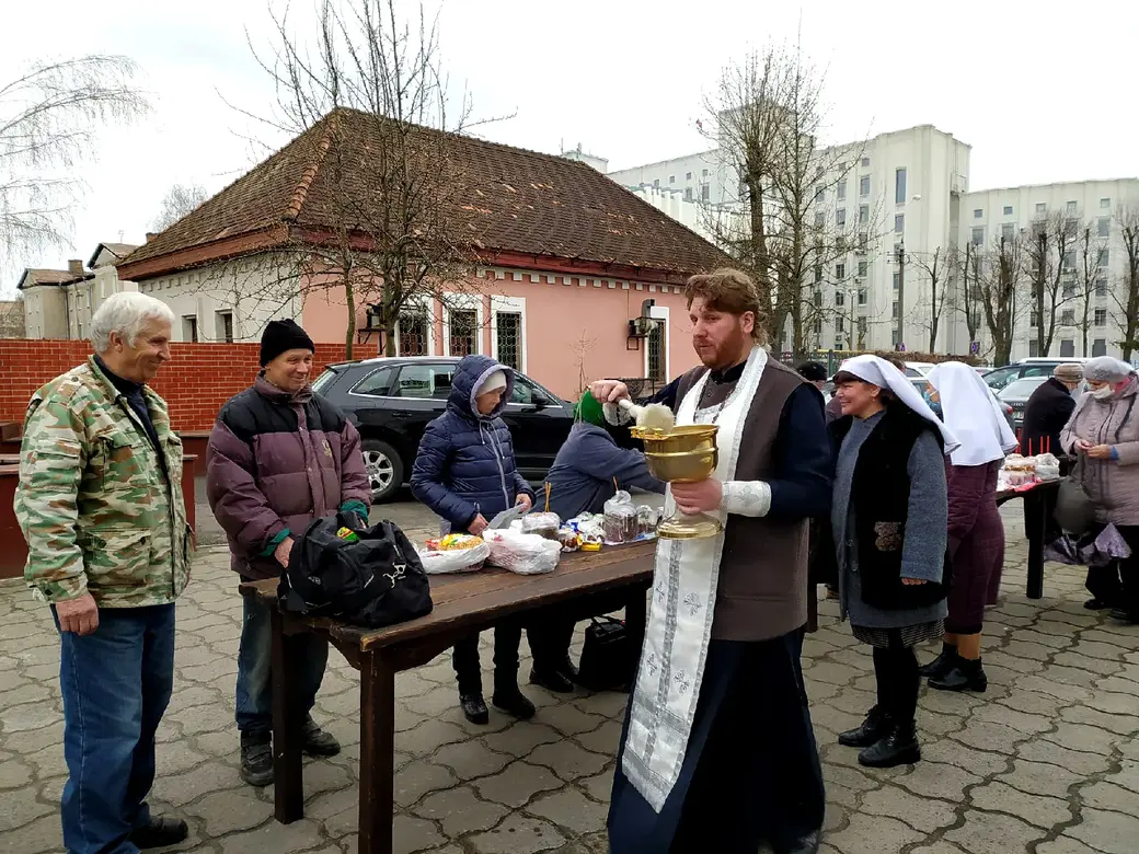 23.04.2022 г. Могилев, Собор Трех Святителей. Освящение пасхальной снеди