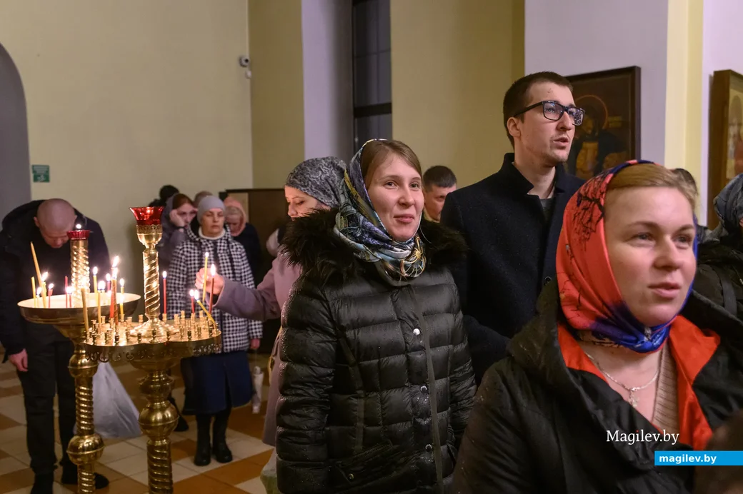 24.04.2022. Бобруйск. Пасхальная заутреня и Божественная литургия в кафедральном