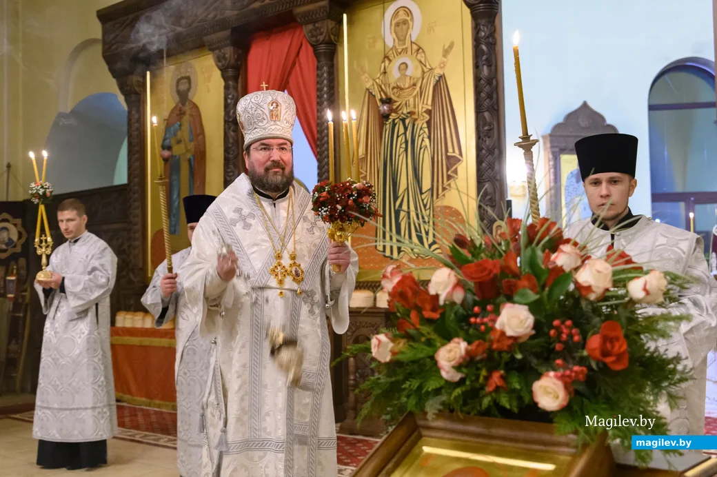 24.04.2022. Бобруйск. Пасхальная заутреня и Божественная литургия в кафедральном