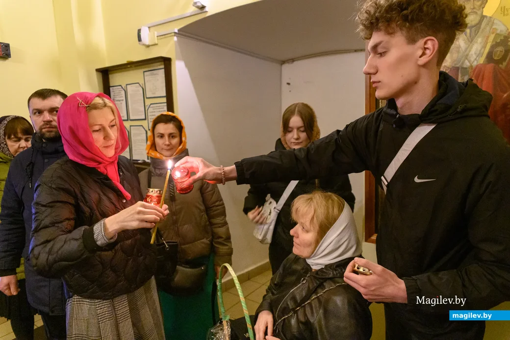 23.04.2022. Бобруйск. Пасхальная заутреня и Божественная литургия в кафедральном
