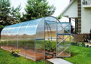 Дачный сезон на носу. Где в Могилеве найти качественные теплицы по приемлемым ценам?