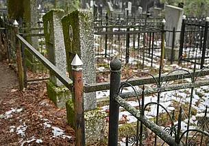 На Радуницу можно будет посетить кладбище в зоне радиоактивного загрязнения без пропуска