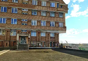 Один день из жизни Могилева.  Весна на улице  Дзержинского.