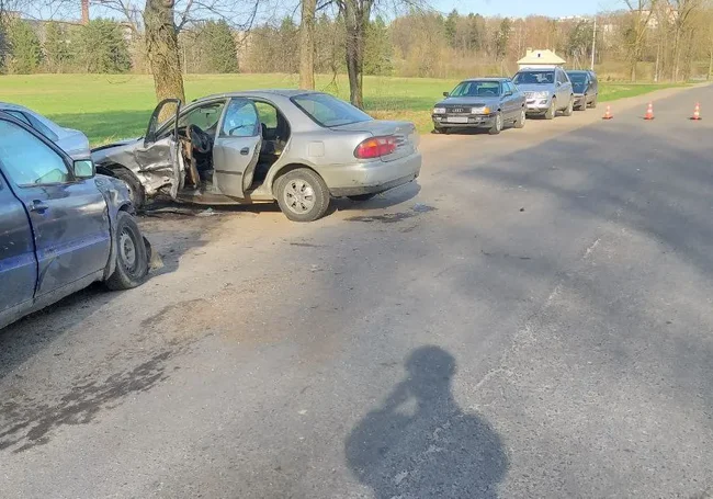 В Горках водитель не уступил дорогу и оказался в больнице