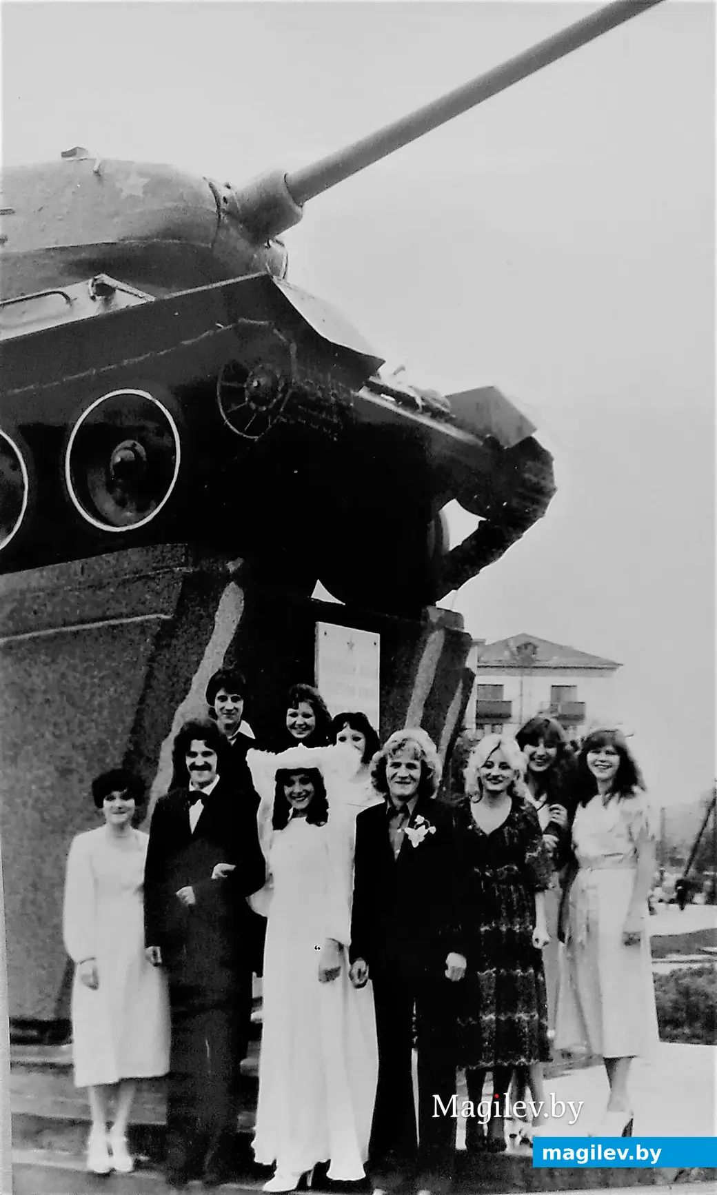 Памятные многим нам места. Валентин и Ада в отличном настроении. Могилев, сентябрь1979 года.