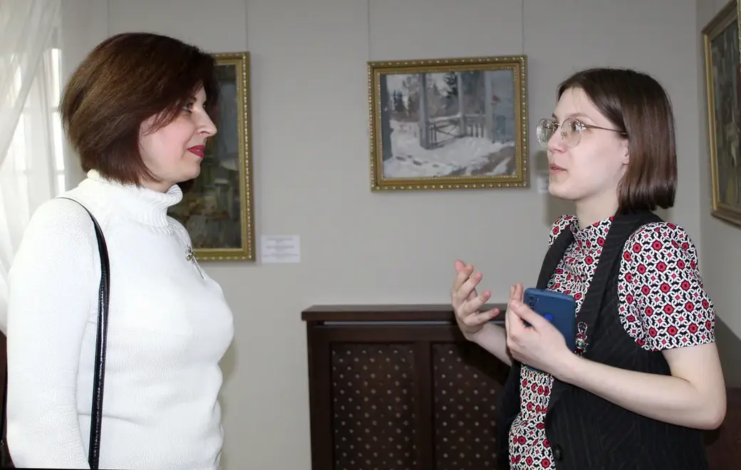 В день открытия выставки «Чайка». Могилев, музей Бялыницкого-Бирули. Апрель 2022 год.