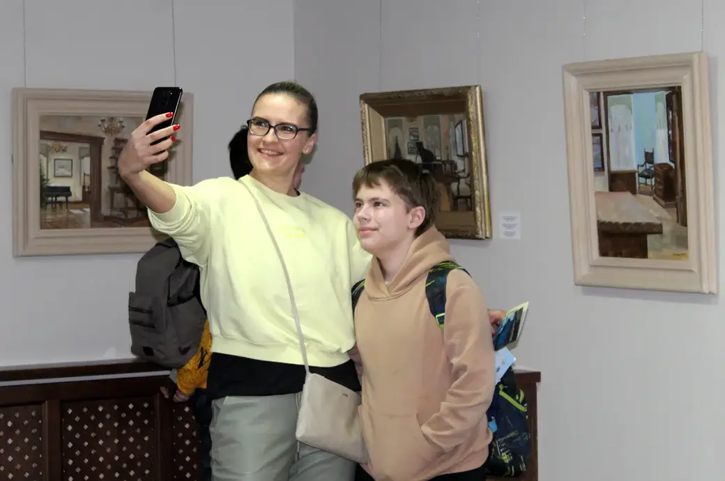 В день открытия выставки «Чайка». Могилев, музей Витольда Бялыницкого-Бирули. Апрель 2022 год.