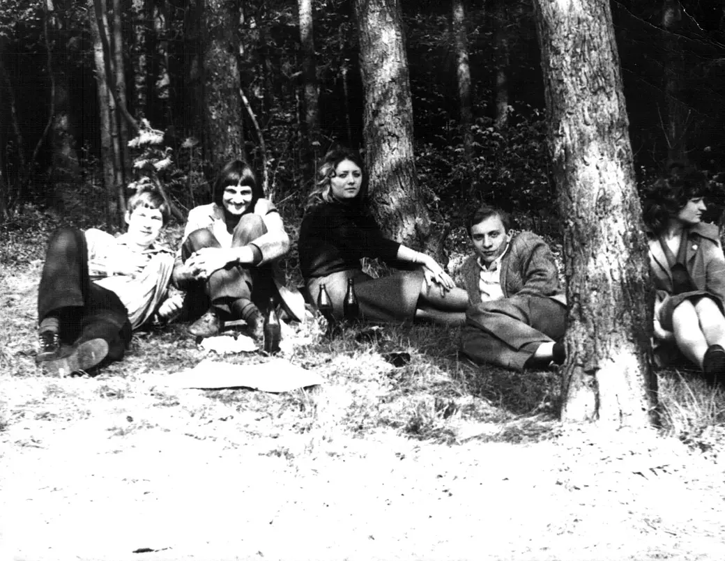 Володя Морозов вместе с друзьями. Второй справа – Витя Полевиков.