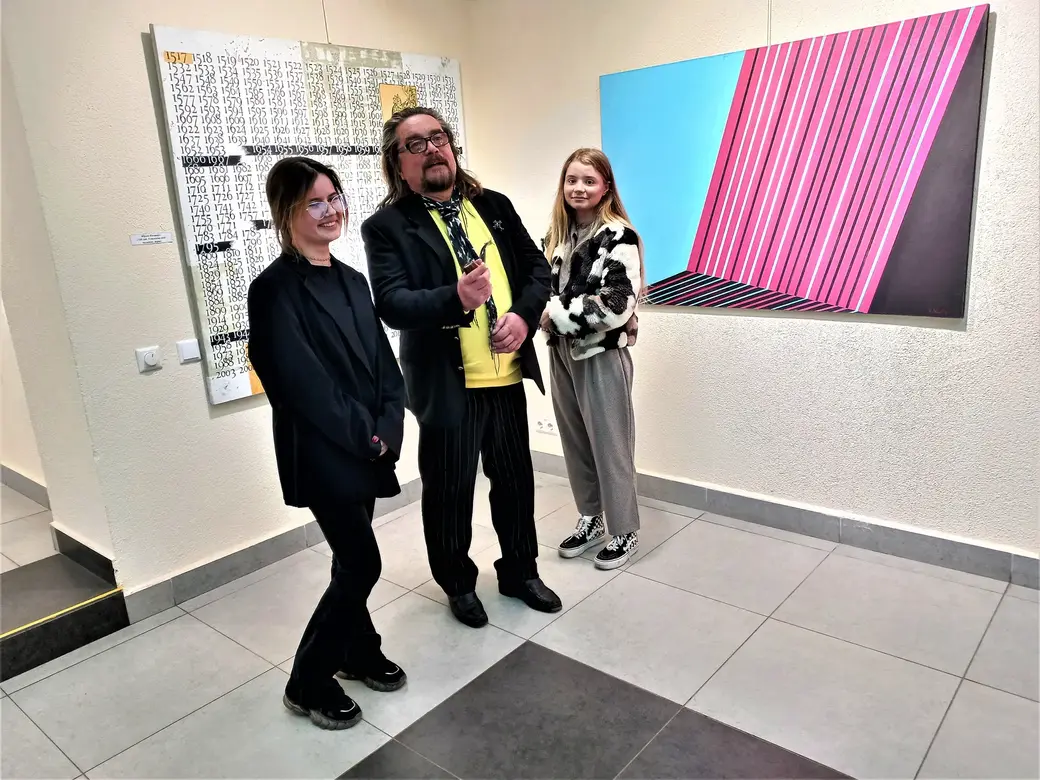 Арт-проект Ленины Сиваковой и Юрия Нестерука «Камунiкацыi». Выставочный зал музея истории Могилева, 5 мая 2022 года.