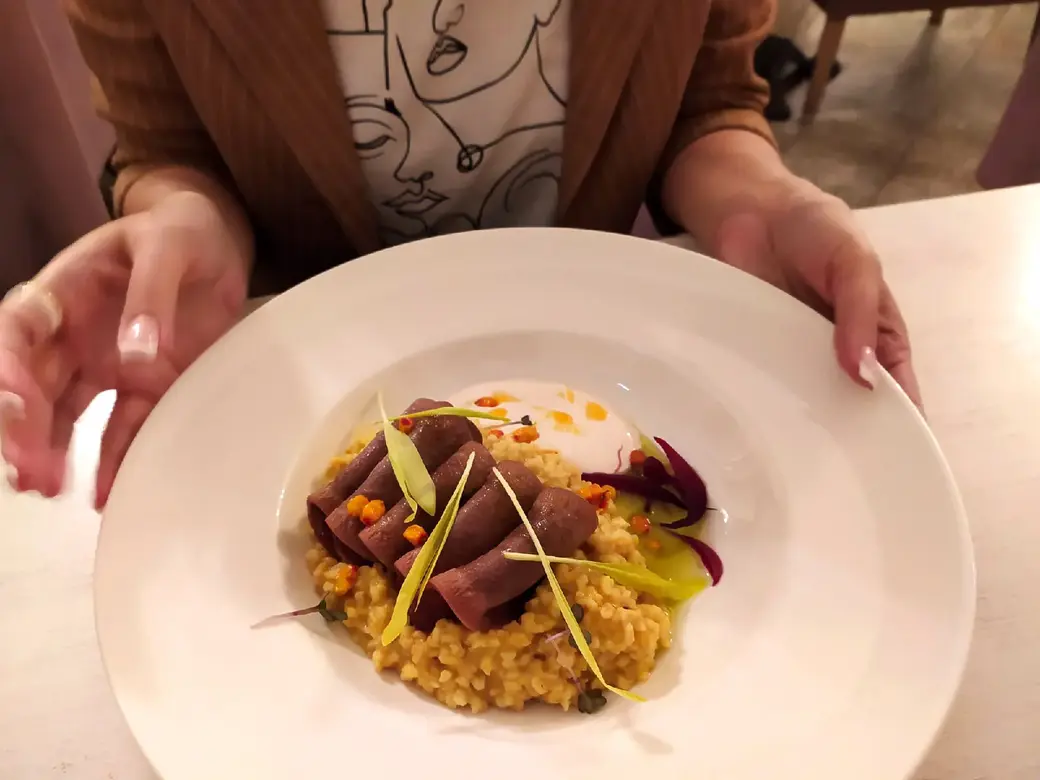 Ризотто из булгура от кафе-бистро "Ван Гог" для кулинарного фестиваля "Гастрофест". Могилев, май 2022 года.