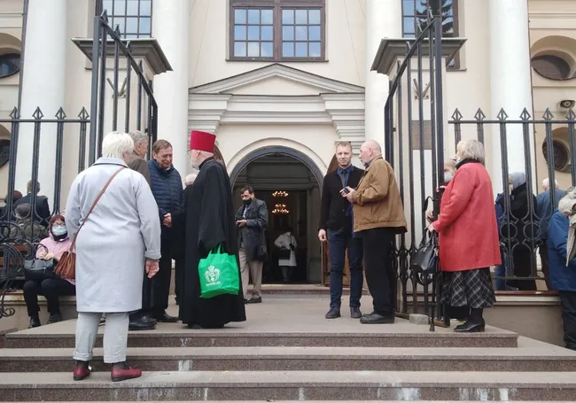 У Мінску развітваюцца са Станіславам Шушкевічам. Фота, вiдэа