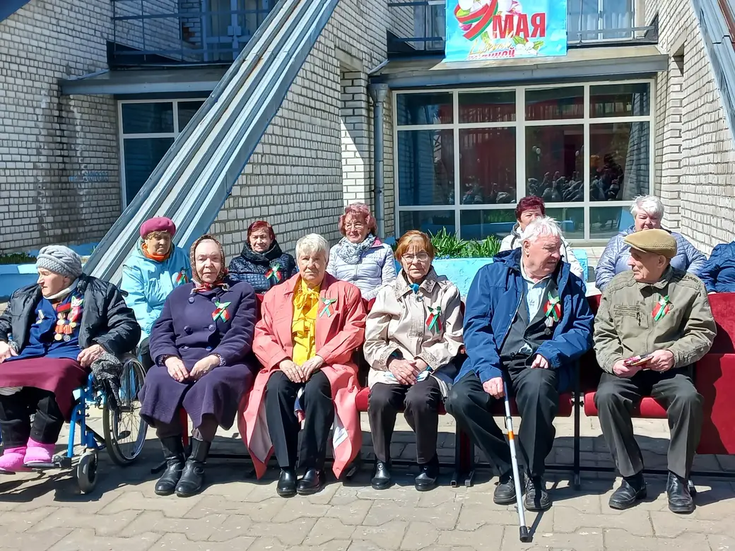 Могилев, площадка возле специального дома для ветеранов, престарелых и инвалидов, 9 мая 2022 года.