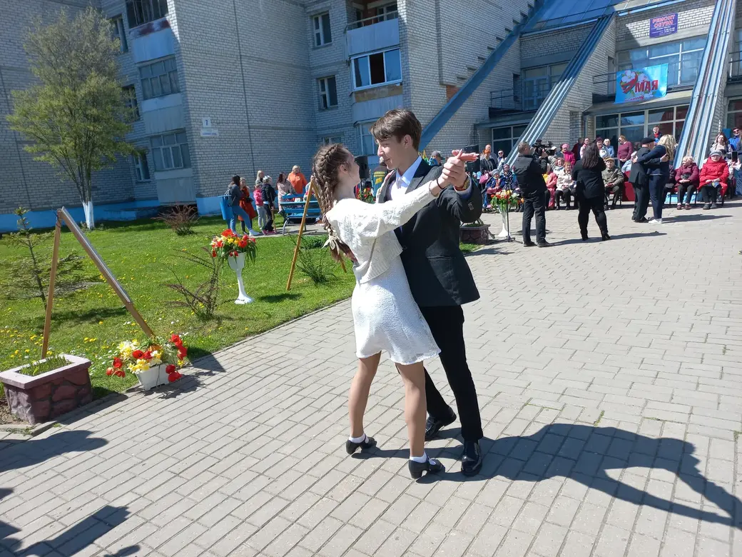 Могилев, площадка возле специального дома для ветеранов, престарелых и инвалидов, 9 мая 2022 года.