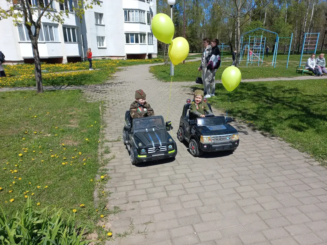 Могилев, площадка возле специального дома для ветеранов, престарелых и инвалидов, 9 мая 2022 года.