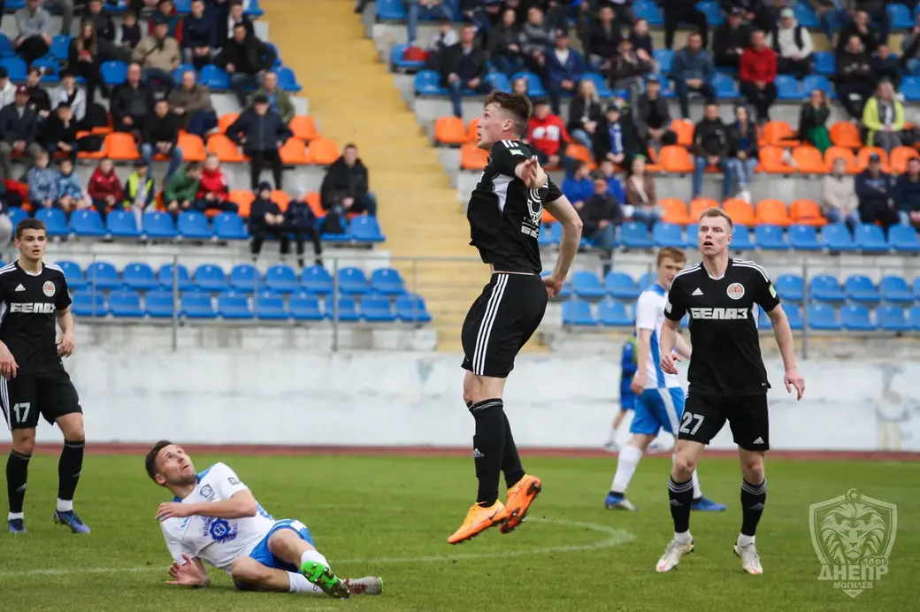 Футбол. Днепр - Торпедо-БелАЗ - 0:1. Могилев. Стадион Спартак. 7-й тур