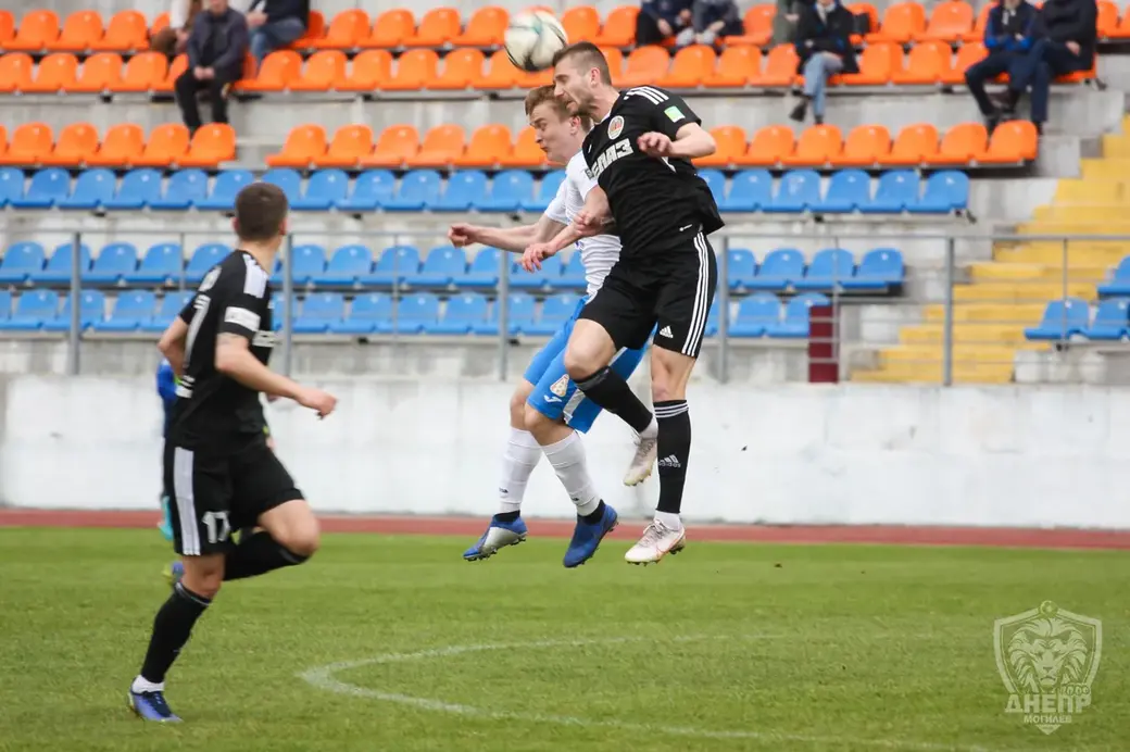 Футбол. Днепр - Торпедо-БелАЗ - 0:1. Могилев. Стадион Спартак. 7-й тур