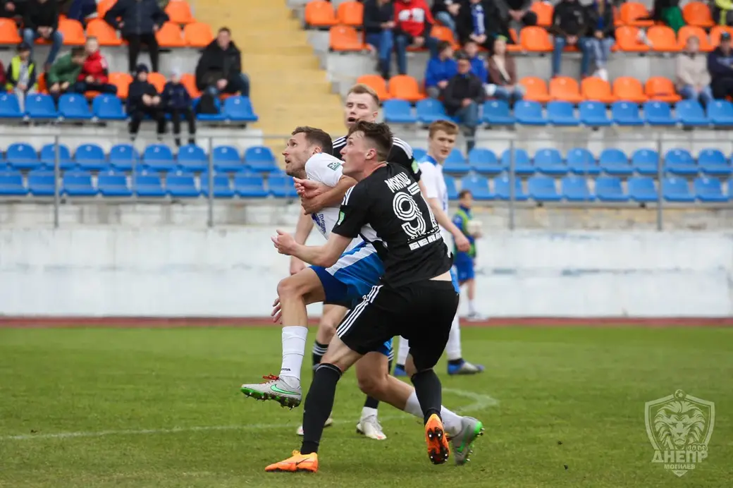 Футбол. Днепр - Торпедо-БелАЗ - 0:1. Могилев. Стадион Спартак. 7-й тур