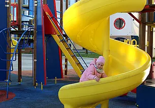 Нет порядка во дворах: звоните 15 апреля на «горячую» линию КГК