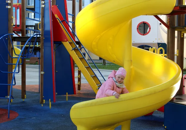 Нет порядка во дворах: звоните 15 апреля на «горячую» линию КГК