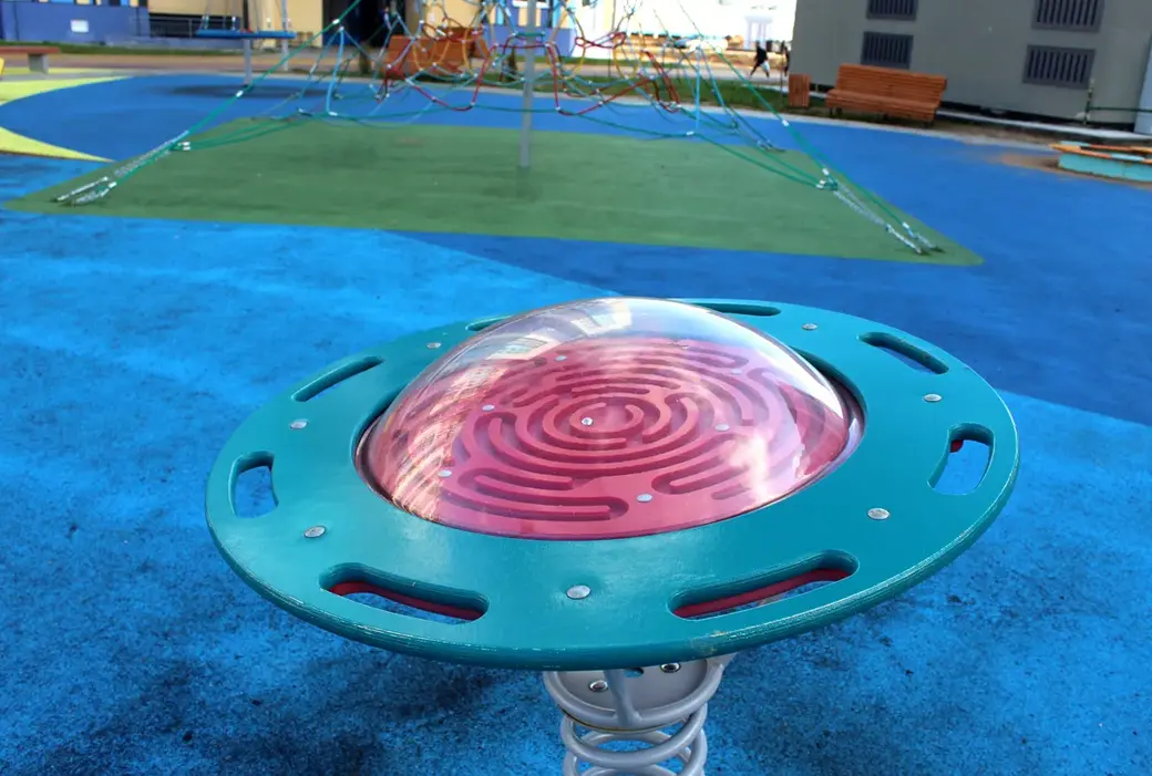 Май 2022 год. Новый микрорайон Могилева Спутник-2. Интеллектуальные игрушки под открытым небом