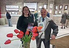 Фантастика для взрослых и приключения для детей. Книги с рисунками в пятницу тринадцатого