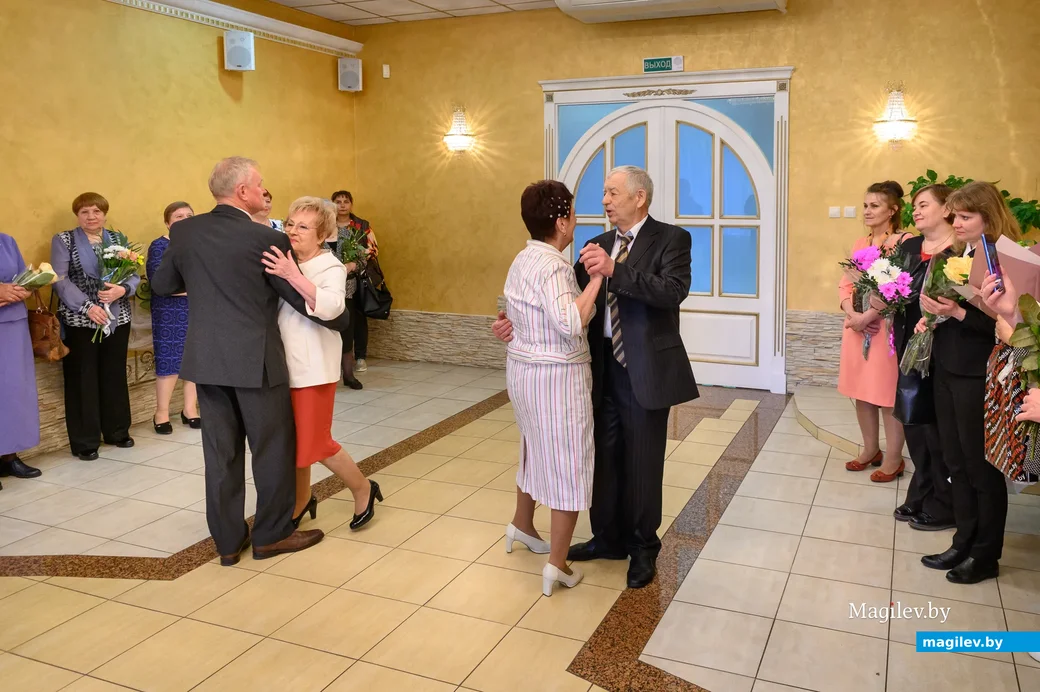 14.05.2022. Бобруйск. Чествование "золотых" молодоженов, вместе проживших 50 лет в отделе ЗАГС