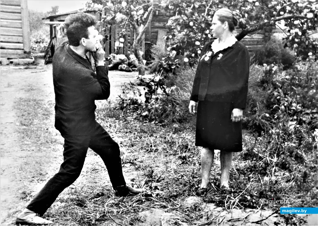 Виктор Юшкевич за работой, 1960-е годы.