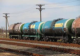 В Минске подросток забрался на цистерну товарного поезда – его ударило током