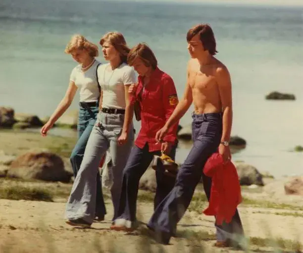 На берегу. Фотограф Всеволод Тарасевич. 1970 е годы