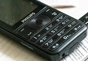 В России резко увеличился импорт кнопочных телефонов – на фоне падения поставок смартфонов