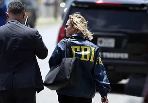 В Техасе 18-летний стрелок убил 19 учеников и 2 учителей в начальной школе