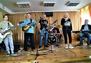 Смотреть всем! Легенды могилевских танцплощадок снова взялись за старое