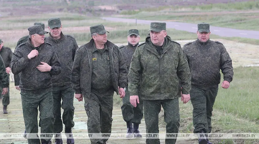 Министр обороны Виктор Хренин в ходе сбора «Военная безопасность и оборона государства», на