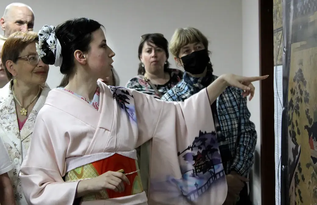 Выставка одежды и аксессуаров коллекции Анастасии Ковалевой. Музей Бялыницкого-Бирули. Могилев, июнь, 2022 год.