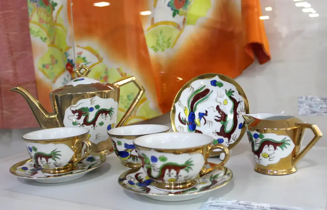 Выставка одежды и аксессуаров коллекции Анастасии Ковалевой. Музей Бялыницкого-Бирули. Могилев, июнь, 2022 год.