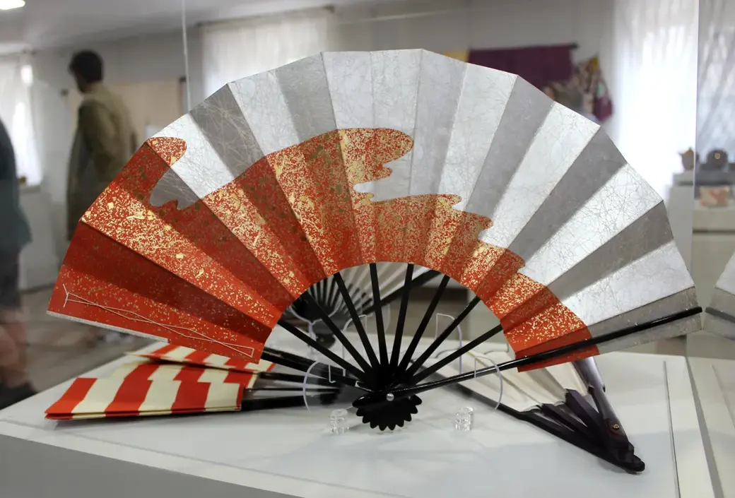 Выставка одежды и аксессуаров коллекции Анастасии Ковалевой. Музей Бялыницкого-Бирули. Могилев, июнь, 2022 год.