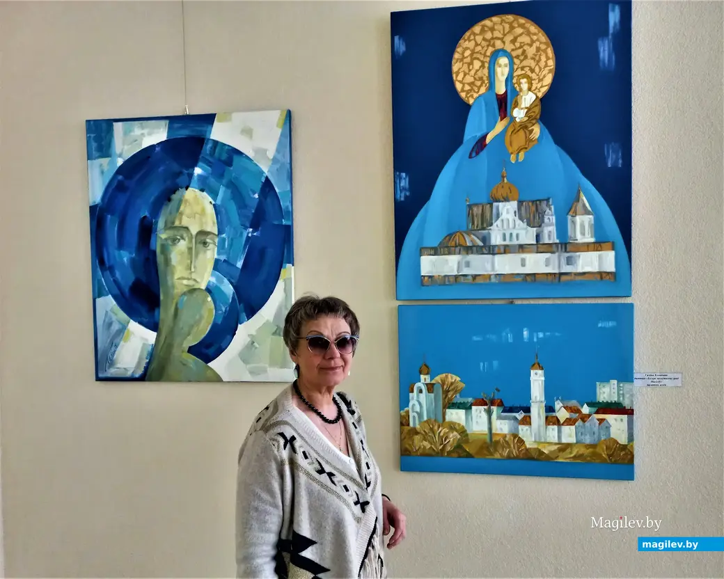 Галина Кононова и ее работы. Выставочный зал музея истории Могилева, 04.06.2022 года.