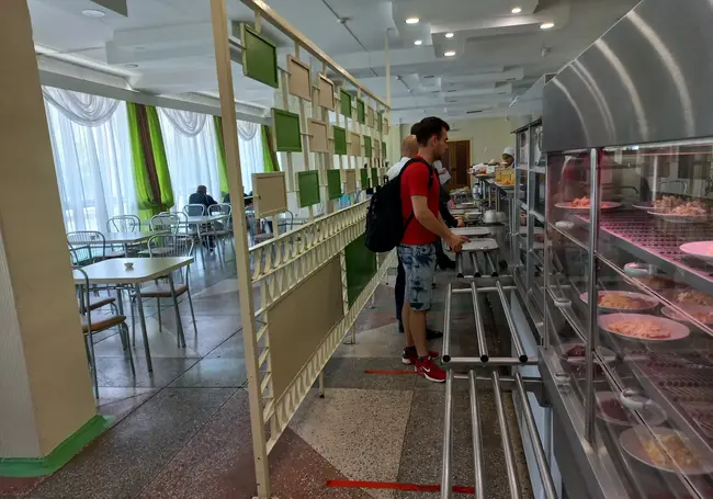 Столовая БРУ: студенческий обед за 4.16 рубля. Но это без мясных блюд