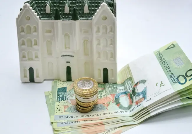 «Приорбанк» будет требовать паспорт при внесении на счет наличных денег в Беларуси