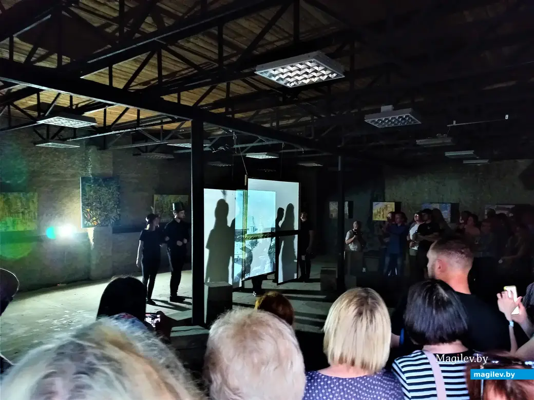 Выставка Игоря Адамовича «Город». Могилев, галерея Андрея Воробьева, 10.06.2022 года.