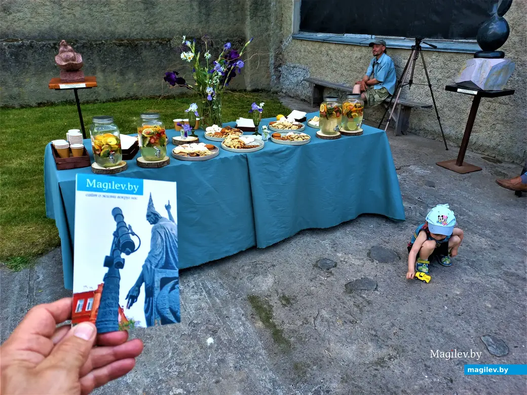 Выставка Игоря Адамовича «Город». Могилев, галерея Андрея Воробьева, 10.06.2022 года.