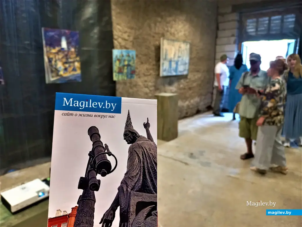 Выставка Игоря Адамовича «Город». Могилев, галерея Андрея Воробьева, 10.06.2022 года.