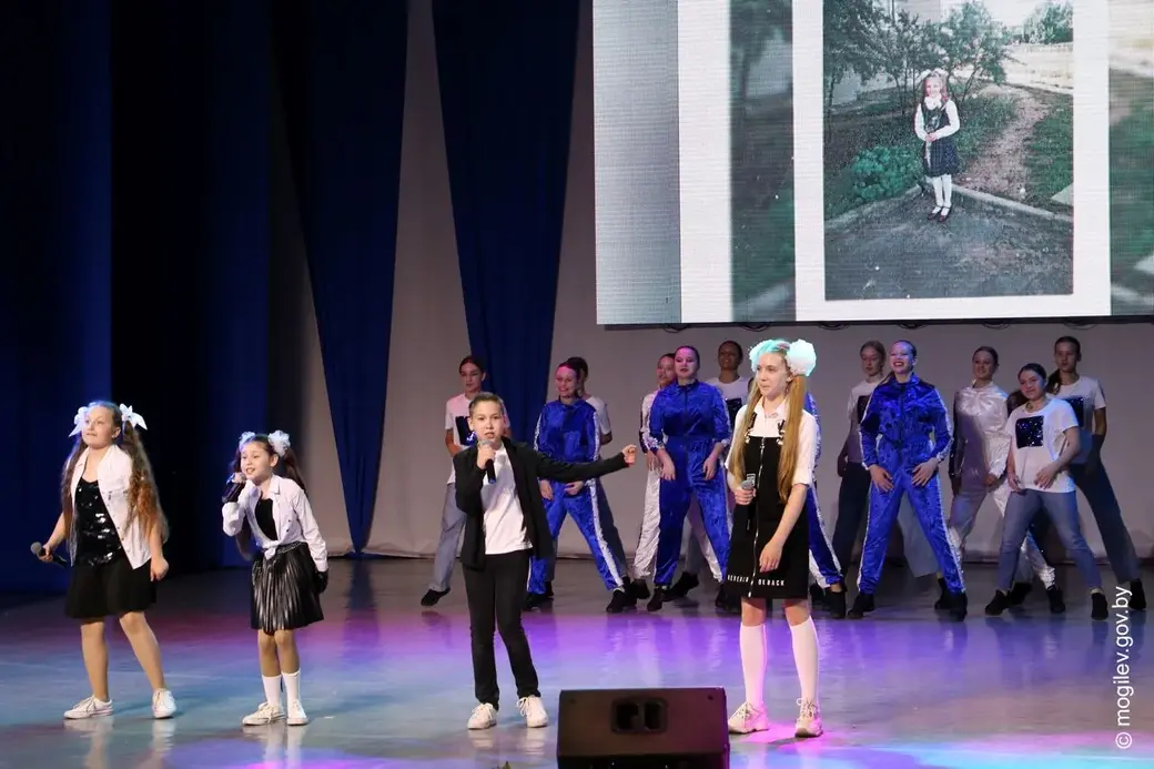 10.06.2022 г. Могилев. Чествование выпускников-медалистов