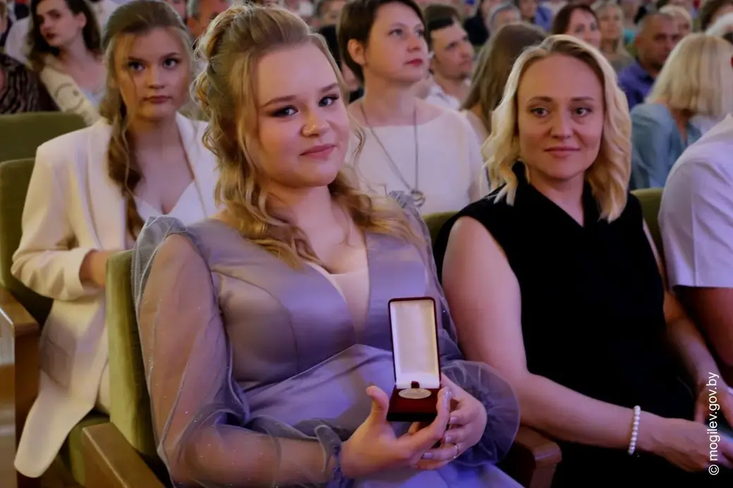 10.06.2022 г. Могилев. Чествование выпускников-медалистов