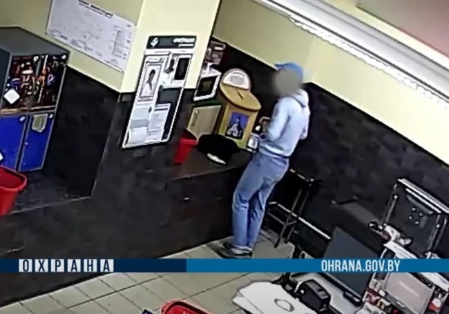 В Могилеве вор позарился на деньги из урны для пожертвований (видео)